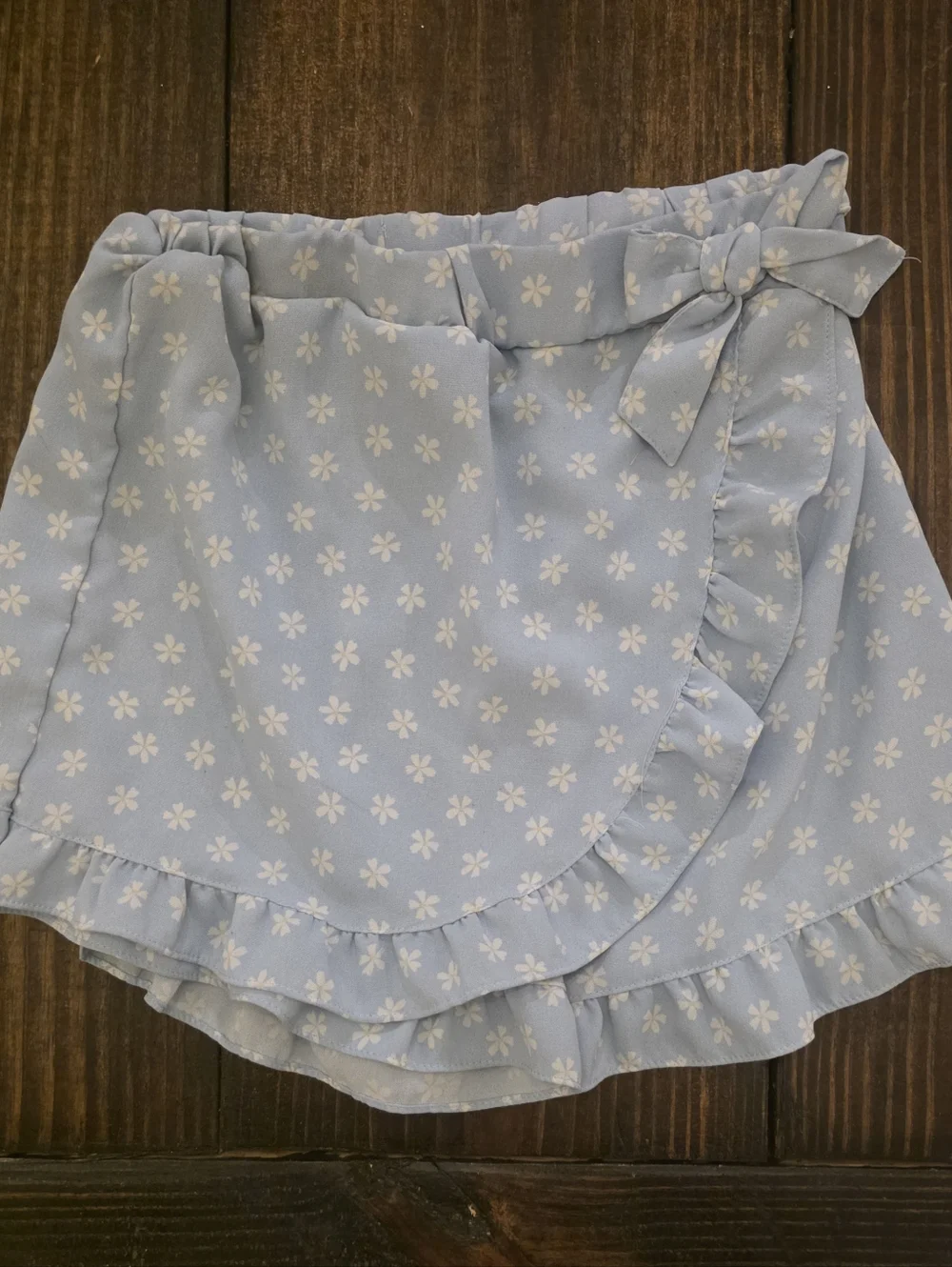 Girls Sky Blue Daisy Crop Top & Shorts Set 14 - Picture 3 of 5